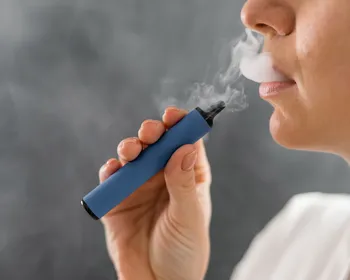 Adolescente é apreendido com vape dentro de escola em Arapiraca