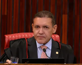 Após mensagens ríspidas, Nunes Marques bloqueou Gilmar Mendes