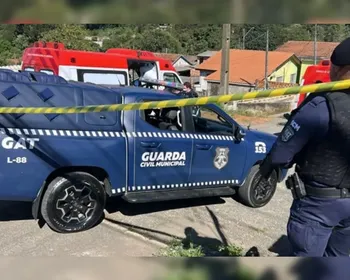 Após passar a noite com padrinhos, bebê de 10 meses é entregue morto a avó