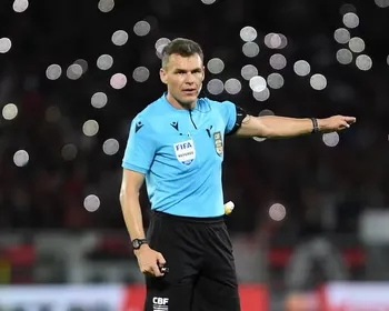 Árbitro de CSA x Nacional já foi acusado de mandar jogadores “chorarem no vestiário”