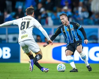 Arthur se junta a Coutinho e Fabinho: confira brasileiros conhecidos sem clube