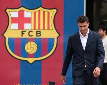 Barcelona inicia campanha pelo tri do Espanhol contra o Elche