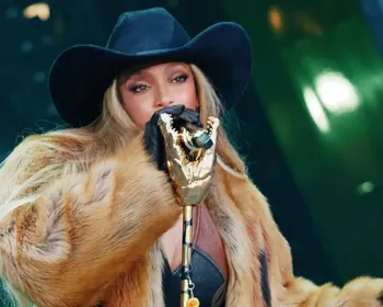 Beyoncé lança álbum de regravações em celebração aos 45 anos