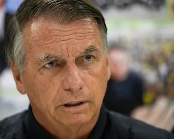 Bolsonaro tem tornozeleira eletrônica trocada em prisão domiciliar