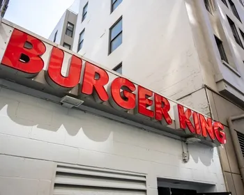 Burger King é condenado por mandar funcionária emagrecer para usar uniforme