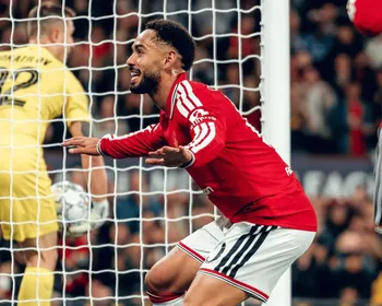 Com gol de Cunha, Manchester United goleia Sabah na Champions League