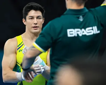 Copa do Mundo de Ginástica: Arthur Nory conquista o ouro na barra fixa