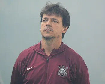 Corinthians perde meia titular para clássico contra o Santos