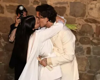 Damiano David e Dove Cameron se casam em cerimônia na Itália