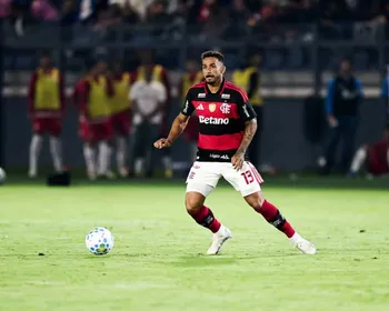Danilo rebate rumores e destaca ambiente coeso no Flamengo
