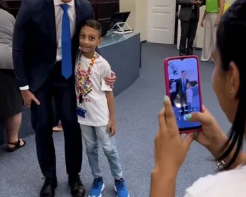 Deputado Leonam propõe tratamento gratuito de crianças e adolescentes com TEA na rede privada