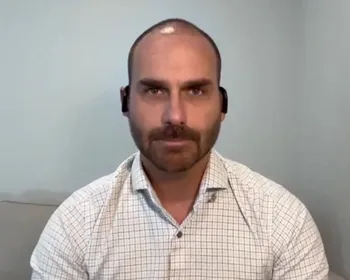 Eduardo Bolsonaro é demitido da PF por faltas injustificadas