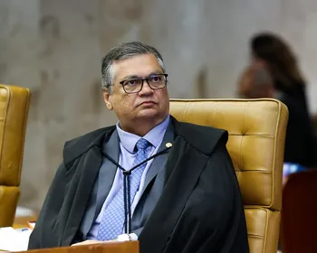 Em nenhum tribunal, presidente pode destituir relator, diz Dino a Fachin