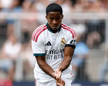 Endrick fica fora dos relacionados contra o Betis e estreará na Champions