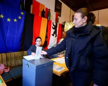 Esquerda lidera em Berlim e extrema direita avança no interior