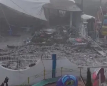 Explosão de fogos de artifício durante missa deixa 10 mortos no México