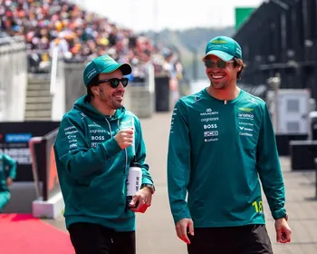 F1: Aston Martin anuncia renovação dos contratos de Alonso e Stroll