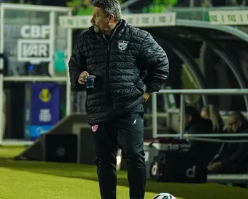 Fábio Matias lamenta derrota, vê CRB na briga pelo acesso e projeta recuperação em casa