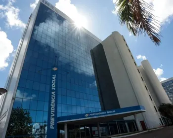 Fila do INSS cai 59% em agosto e atinge menor nível desde 2023, diz governo