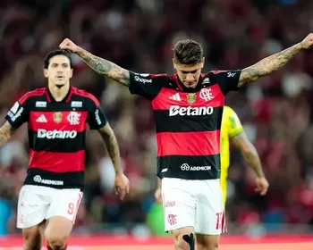 Flamengo vence Mirassol em partida atrasada do Brasileirão e cola no Palmeiras