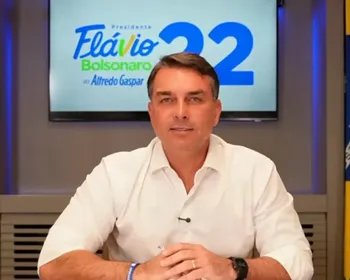 Flávio evita indicar posição sobre 6x1 e volta a defender PEC alternativa