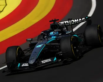 Fórmula 1:  George Russell lidera primeiro treino livre em Madri