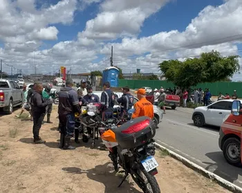 Grave acidente envolvendo dois veículos deixa 2 pessoas feridas em Arapiraca