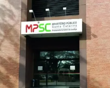 Homem é condenado a 44 anos de prisão por torturar e matar enteado autista
