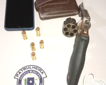 Homem é detido com revólver e cinco munições durante evento em Girau do Ponciano