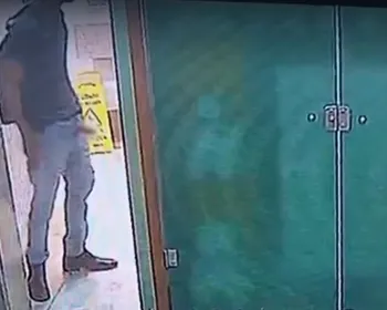 Homem é linchado e preso após mostrar o pênis para duas mulheres