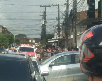 Homem é morto a tiros após ser chamado por dupla no Clima Bom