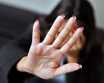 Homem ameaça matar companheira e diz às filhas que elas ficariam sem a mãe em Fernão Velho