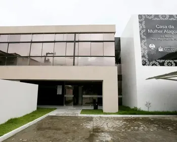 Homem é preso por falso testemunho durante audiência em Maceió