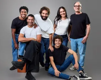 Humberto Carrão, Alessandra Negrini e mais estarão em série sobre a Democracia Corinthiana
