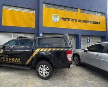 Iprev nega rombo bilionário e afirma ter superávit de R$ 160,9 mi; PF aponta dependência de receita futura