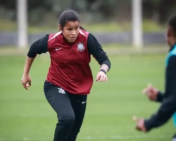 Jogadoras do Corinthians cobram atrasos de pagamento e diálogo com Osmar Stabile