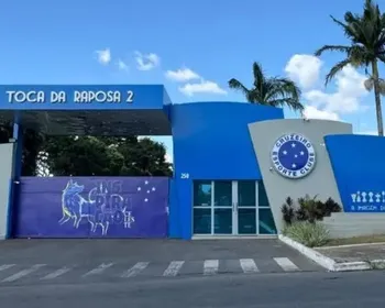 Líderes de organizada do Cruzeiro vão à Toca e cobram jogadores e comissão