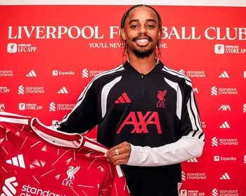 Liverpool anuncia a contratação de Barcola por cerca de R$ 860 milhões