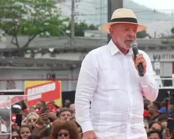 Lula acena a religiosos e defende tirar o RJ das "páginas policiais"