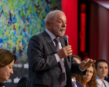 Lula diz à sua campanha que não irá a debate da Globo