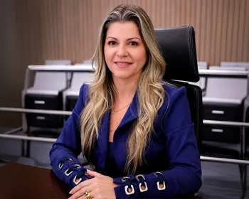Michelle Palladino assume presidência do Crea-AL e se torna primeira engenheira eletricista no cargo
