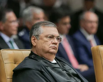 Ministro Flávio Dino manda Andrei Rodrigues voltar para chefia da PF