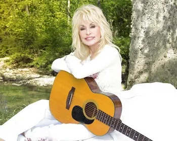 Morre cantora Dolly Parton aos 80 anos