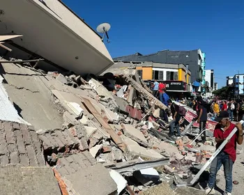 Número de mortos em terremoto na Colômbia sobe para 329
