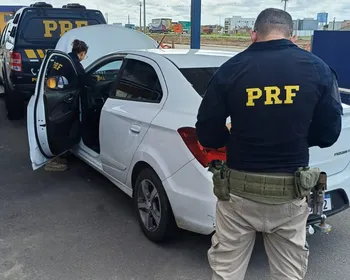 PRF recupera veículo roubado e com sinais de adulteração em São Miguel dos Campos
