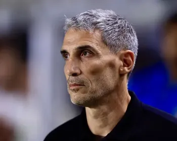 Racing anuncia saída do técnico Juan Pablo Vojvoda, ex-Santos e Fortaleza