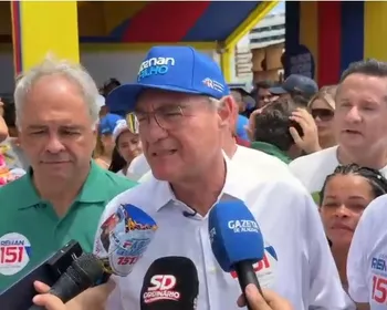 Renan entra no embate, critica “falsa renovação” e defende força política no Senado