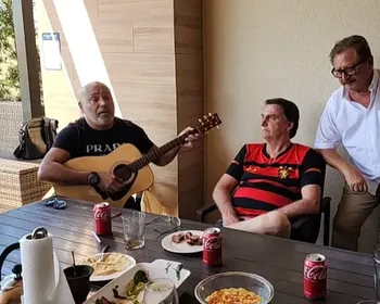 “Rick é inesquecível”, diz Flávio Bolsonaro após morte do cantor
