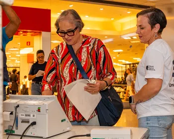 Rolê com a Pilili leva treinamento na urna eletrônica ao Maceió Shopping neste fim de semana