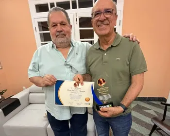 Ronaldo Lopes recebe Prêmio Dom Hélder Câmara, reconhecimento que reafirma sua liderança em Alagoas